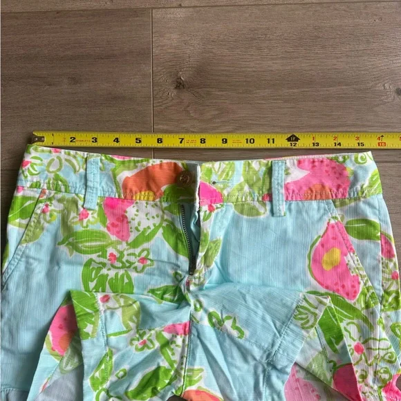 EUC Lilly Pulitzer The Callahan short - size 2 - Pool Blue/Pink Lemonade - Picture 3 of 4